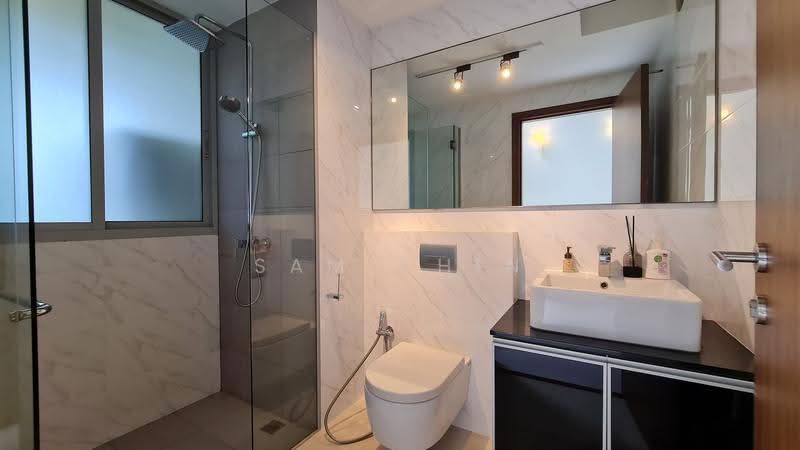 Loft @ Nathan, 31 Nathan Road, Tanglin / Holland / Bukit Timah, 1 Bedroom, 904 sqft, Condominium For Sale, by Sam Chin, 500275449 - Bathroom - PropertyGuru.com.sg