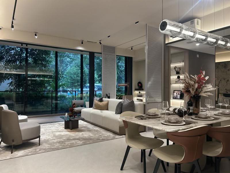Lucerne Grand, Lakeside Drive, Boon Lay / Jurong / Tuas, 4 Bedrooms, 1,152 sqft, Condominium For Sale, by Zan Kiew, 500275460 - Living Room - PropertyGuru.com.sg