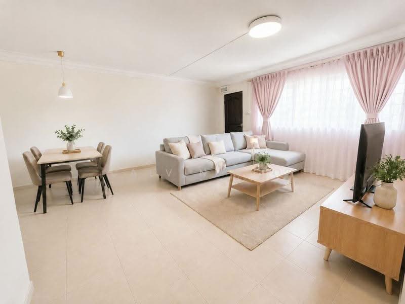 151 Woodlands Street 13, 151 Woodlands Street 13, Admiralty / Woodlands, 3 Bedrooms, 1,108 sqft, HDB Flat For Sale, by Calvin Ngo, 500275462 - Living Room - PropertyGuru.com.sg