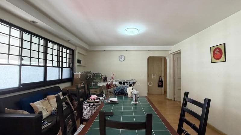 415 Hougang Avenue 10, 415 Hougang Avenue 10, Hougang / Punggol / Sengkang, 3 Bedrooms, 980 sqft, HDB Flat For Sale, by Jose Loh Zhenhao, 500275530 - Living Room - PropertyGuru.com.sg