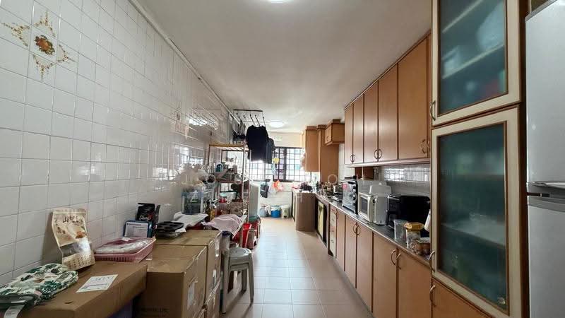 415 Hougang Avenue 10, 415 Hougang Avenue 10, Hougang / Punggol / Sengkang, 3 Bedrooms, 980 sqft, HDB Flat For Sale, by Jose Loh Zhenhao, 500275530 - Kitchen - PropertyGuru.com.sg