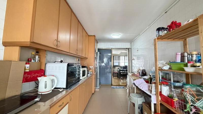 415 Hougang Avenue 10, 415 Hougang Avenue 10, Hougang / Punggol / Sengkang, 3 Bedrooms, 980 sqft, HDB Flat For Sale, by Jose Loh Zhenhao, 500275530 - Kitchen - PropertyGuru.com.sg