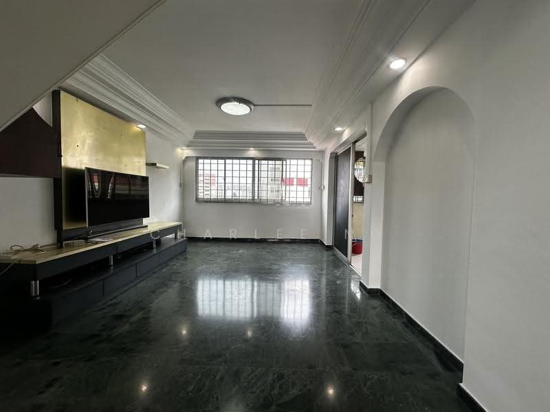 428 Hougang Avenue 6, 428 Hougang Avenue 6, Hougang / Punggol / Sengkang, 4 Bedrooms, 1,572 sqft, HDB Flat For Rent, by Charlee Ng, 500275545 - Living Room - PropertyGuru.com.sg