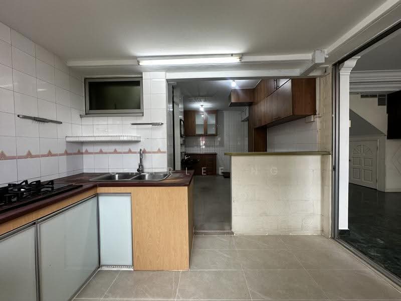 428 Hougang Avenue 6, 428 Hougang Avenue 6, Hougang / Punggol / Sengkang, 4 Bedrooms, 1,572 sqft, HDB Flat For Rent, by Charlee Ng, 500275545 - Kitchen - PropertyGuru.com.sg