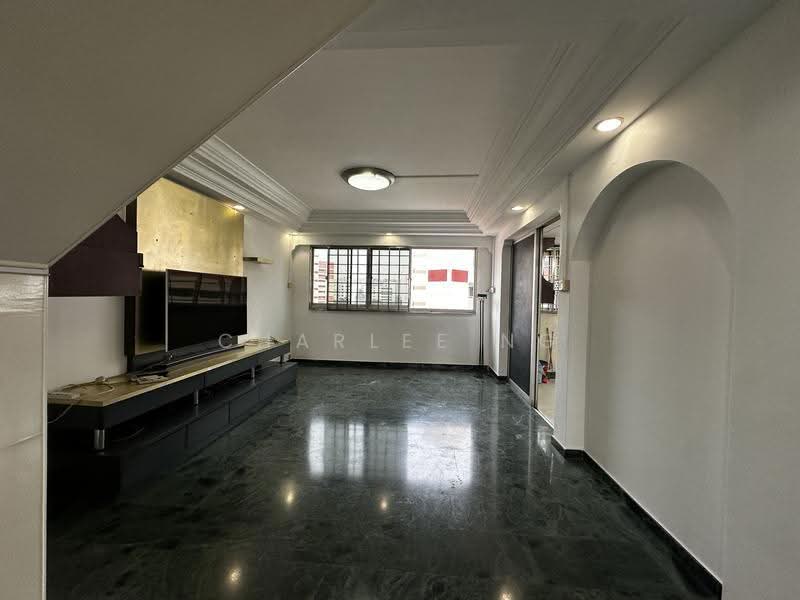 428 Hougang Avenue 6, 428 Hougang Avenue 6, Hougang / Punggol / Sengkang, 4 Bedrooms, 1,572 sqft, HDB Flat For Rent, by Charlee Ng, 500275545 - Living Room - PropertyGuru.com.sg
