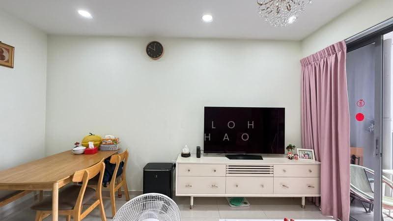 138C Yuan Ching Road, 138C Yuan Ching Road, Boon Lay / Jurong / Tuas, 2 Bedrooms, 721 sqft, HDB Flat For Sale, by Jose Loh Zhenhao, 500275554 - Living Room - PropertyGuru.com.sg