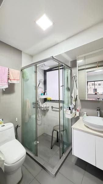138C Yuan Ching Road, 138C Yuan Ching Road, Boon Lay / Jurong / Tuas, 2 Bedrooms, 721 sqft, HDB Flat For Sale, by Jose Loh Zhenhao, 500275554 - Bathroom - PropertyGuru.com.sg