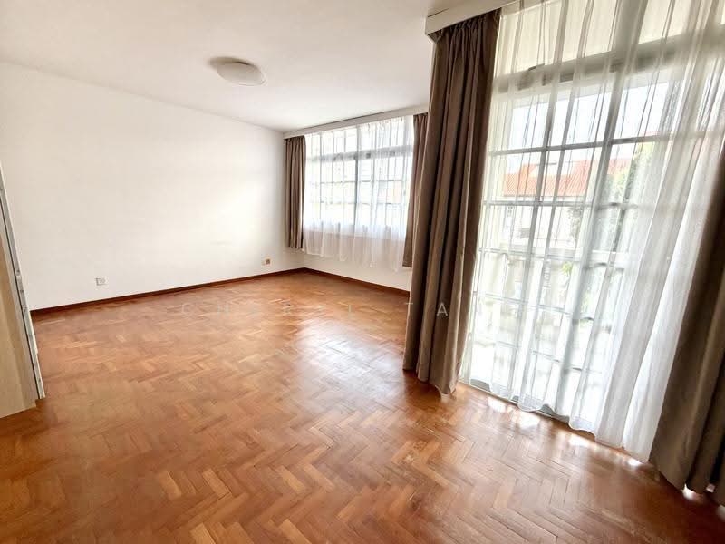 Semi-Detached 5-mins from Simei MRT, Bedok / Upper East Coast, 4 Bedrooms, 2,250 sqft, Semi-Detached House For Rent, by Cheryl Tang, 500275557 - Master Bedroom - PropertyGuru.com.sg