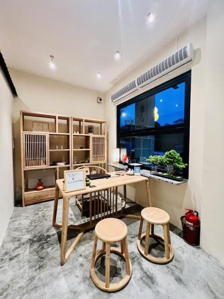 Renovated F&B with 2 kitchens, TCM Café Takeover, 5 mins MRT & City Square Mall, FLANDERS SQUARE, Farrer Park / Serangoon Rd, 1,700 sqft, Shop / Shophouse For Rent, by Jennifer Tan WL 陈慧莲, 500275570 - Study - CommercialGuru.com.sg