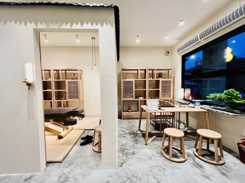 Renovated F&B with 2 kitchens, TCM Café Takeover, 5 mins MRT & City Square Mall, FLANDERS SQUARE, Farrer Park / Serangoon Rd, 1,700 sqft, Shop / Shophouse For Rent, by Jennifer Tan WL 陈慧莲, 500275570 - Interior - CommercialGuru.com.sg
