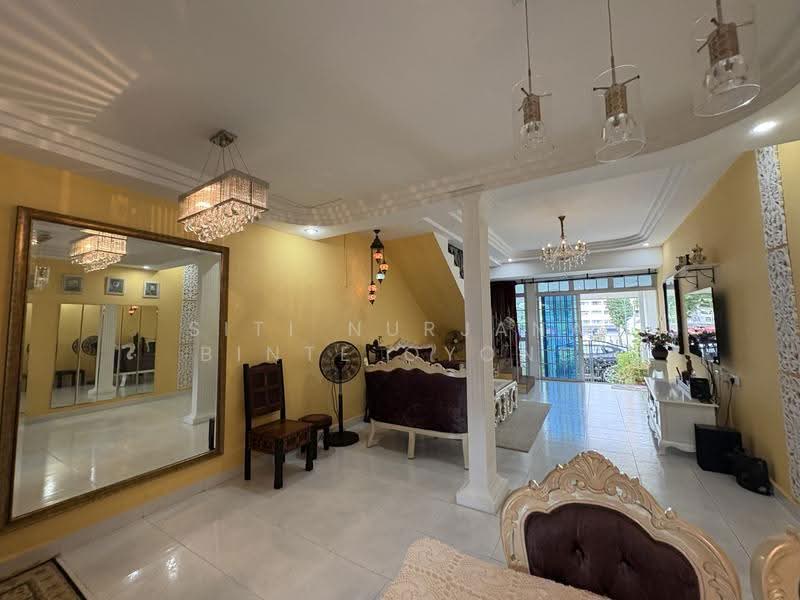 Thomson Garden Estate, Sin Ming Road, Ang Mo Kio / Bishan / Thomson, 3 Bedrooms, 1,632 sqft, Terraced House For Sale, by Siti Nurjana Binte Oyong, 500275571 - Living Room - PropertyGuru.com.sg