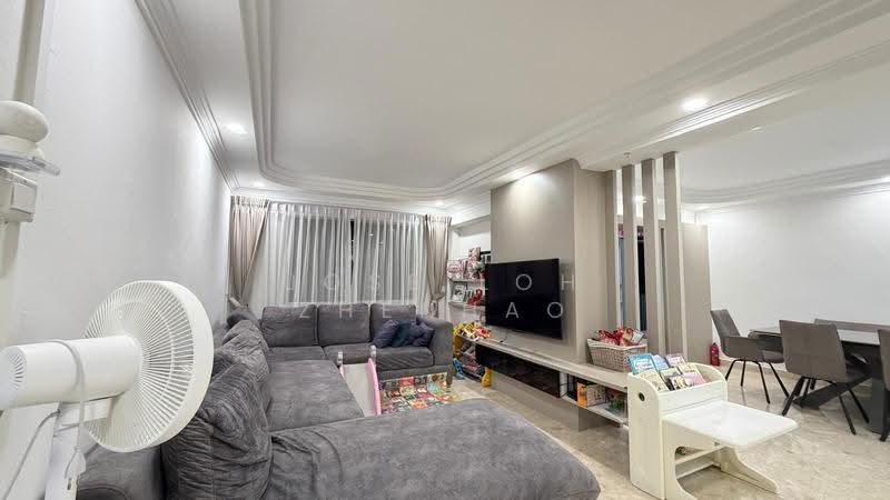 574 Hougang Street 51, 574 Hougang Street 51, Hougang / Punggol / Sengkang, 3 Bedrooms, 1,259 sqft, HDB Flat For Sale, by Jose Loh Zhenhao, 500275590 - Living Room - PropertyGuru.com.sg