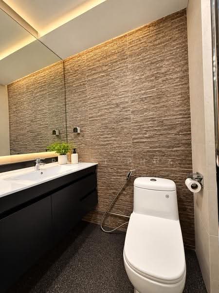 Evergreen Park, 31 Hougang Avenue 7, Hougang / Punggol / Sengkang, 3 Bedrooms, 1,066 sqft, Condominium For Sale, by Ernest Phua, 500275602 - Bathroom - PropertyGuru.com.sg