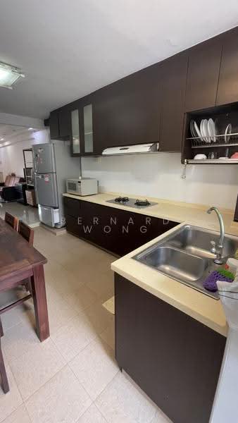 180 Ang Mo Kio Avenue 5, 180 Ang Mo Kio Avenue 5, Ang Mo Kio / Bishan / Thomson, 2 Bedrooms, 732 sqft, HDB Flat For Sale, by Bernard Wong, 500275605 - Kitchen - PropertyGuru.com.sg