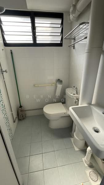 180 Ang Mo Kio Avenue 5, 180 Ang Mo Kio Avenue 5, Ang Mo Kio / Bishan / Thomson, 2 Bedrooms, 732 sqft, HDB Flat For Sale, by Bernard Wong, 500275605 - Bathroom - PropertyGuru.com.sg