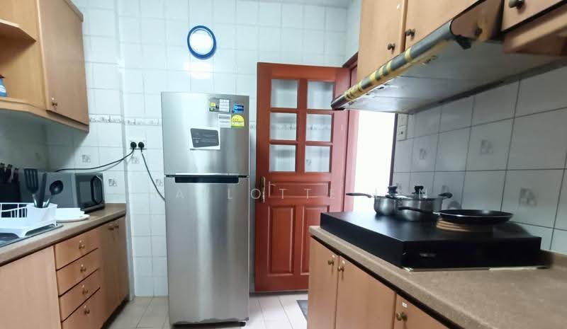 Hillview Heights, 27 Hillview Avenue, Dairy Farm / Bukit Panjang / Choa Chu Kang, Room Rental, 200 sqft, Condominium For Rent, by Charlotte Lin, 500275608 - Kitchen - PropertyGuru.com.sg