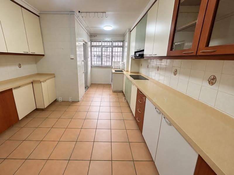 815 Jurong West Street 81, 815 Jurong West Street 81, Boon Lay / Jurong / Tuas, 3 Bedrooms, 1,302 sqft, HDB Flat For Rent, by Bernard Tay, 500275632 - Kitchen - PropertyGuru.com.sg