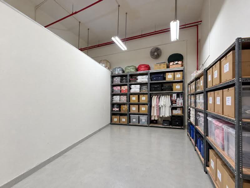 LW Technocentre, 31 Toh Guan Road East, Boon Lay / Jurong / Tuas, 255 sqft, Factory / Workshop (B2) For Rent, by Hester Yeo, 500275635 - Interior - CommercialGuru.com.sg