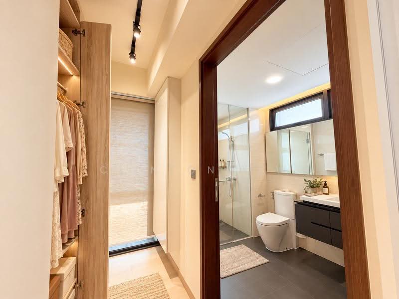 Riverparc Residence, 90 Punggol Drive, Hougang / Punggol / Sengkang, 3 Bedrooms, 1,076 sqft, Condominium For Sale, by Clinton Yew, 500275652 - Walk-in Wardrobe - AI staging only - PropertyGuru.com.sg