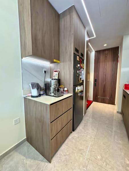 Parc Komo, 961 Upper Changi Road North, Changi Airport / Changi Village, 2 Bedrooms, 721 sqft, Condominium For Sale, by Abel Tan, 500275653 - Kitchen - PropertyGuru.com.sg