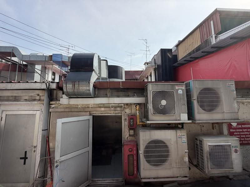 63 Serangoon Gardens Way, 63 Serangoon Garden Way, Hougang / Punggol / Sengkang, 2,050 sqft, Food & Beverage For Rent, by KP Chong, 500275663 - CommercialGuru.com.sg