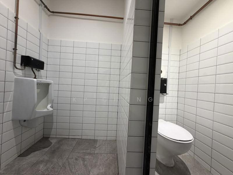 63 Serangoon Gardens Way, 63 Serangoon Garden Way, Hougang / Punggol / Sengkang, 2,050 sqft, Food & Beverage For Rent, by KP Chong, 500275663 - Bathroom - CommercialGuru.com.sg
