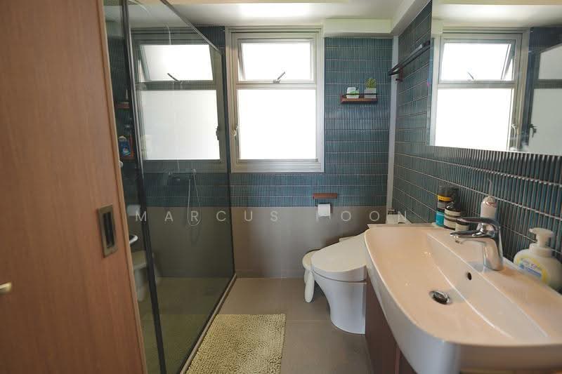 228A Punggol Field, 228A Punggol Field, Hougang / Punggol / Sengkang, 3 Bedrooms, 1,216 sqft, HDB Flat For Sale, by Marcus Poon, 500275672 - Bathroom - PropertyGuru.com.sg