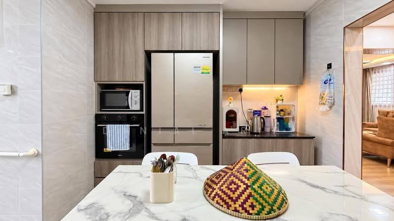 871 Tampines Street 84, 871 Tampines Street 84, Pasir Ris / Tampines, 3 Bedrooms, 1,119 sqft, HDB Flat For Sale, by Danial Arif, 500275686 - Kitchen - PropertyGuru.com.sg