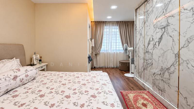 871 Tampines Street 84, 871 Tampines Street 84, Pasir Ris / Tampines, 3 Bedrooms, 1,119 sqft, HDB Flat For Sale, by Danial Arif, 500275686 - Master Bedroom - PropertyGuru.com.sg