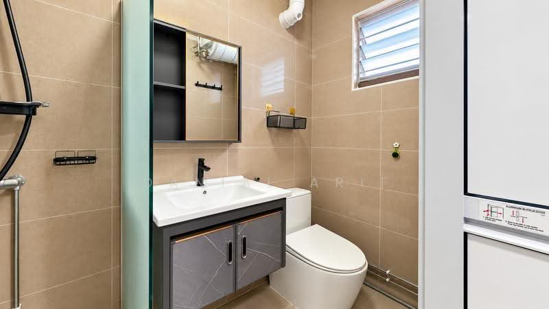 871 Tampines Street 84, 871 Tampines Street 84, Pasir Ris / Tampines, 3 Bedrooms, 1,119 sqft, HDB Flat For Sale, by Danial Arif, 500275686 - Master Bathroom - PropertyGuru.com.sg
