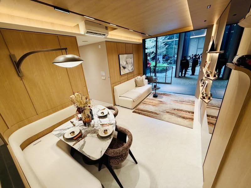 Lucerne Grand, Lakeside Drive, Boon Lay / Jurong / Tuas, 3 Bedrooms, 904 sqft, Condominium For Sale, by Murphy Lee, 500275689 - Dining Room - PropertyGuru.com.sg