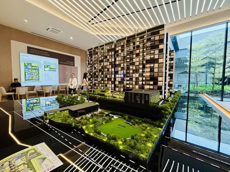 Lucerne Grand, Lakeside Drive, Boon Lay / Jurong / Tuas, 3 Bedrooms, 904 sqft, Condominium For Sale, by Murphy Lee, 500275689 - Exterior - PropertyGuru.com.sg
