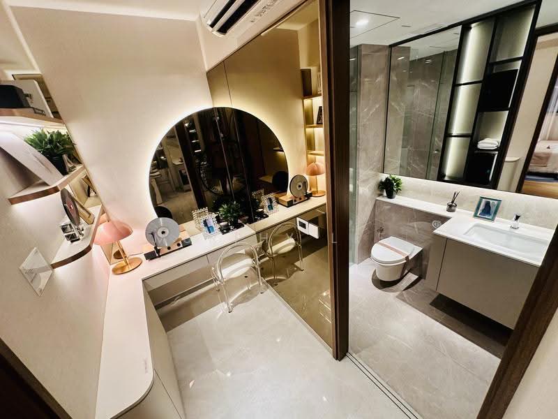 Lucerne Grand, Lakeside Drive, Boon Lay / Jurong / Tuas, 3 Bedrooms, 904 sqft, Condominium For Sale, by Murphy Lee, 500275689 - Bathroom - PropertyGuru.com.sg