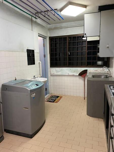 698 Hougang Street 61, 698 Hougang Street 61, Hougang / Punggol / Sengkang, 2 Bedrooms, 689 sqft, HDB Flat For Rent, by Jason Loh, 500275694 - Kitchen - PropertyGuru.com.sg