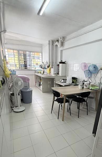 667 Hougang Avenue 4, 667 Hougang Avenue 4, Hougang / Punggol / Sengkang, Room Rental, 110 sqft, HDB Flat For Rent, by Stephanie Sim, 500275705 - Kitchen - PropertyGuru.com.sg