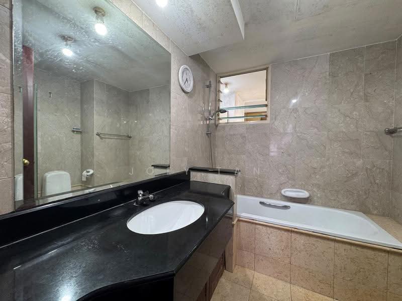 Yishun Sapphire, 42 Canberra Drive, Sembawang / Yishun, 2 Bedrooms, 1,001 sqft, Condominium For Sale, by Joey Tan, 500275708 - Bathroom - PropertyGuru.com.sg