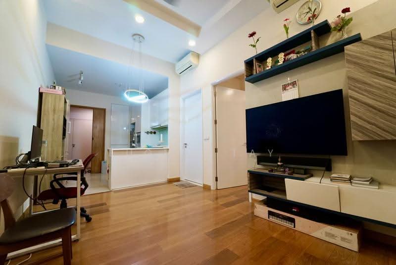 Kingsford Hillview Peak, 105 Hillview Rise, Dairy Farm / Bukit Panjang / Choa Chu Kang, 1 Bedroom, 517 sqft, Condominium For Rent, by Eugene Tay, 500275715 - Living Room - PropertyGuru.com.sg
