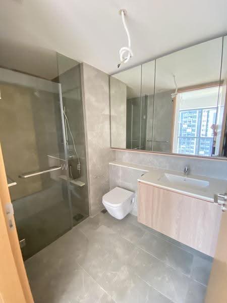 Twin VEW, 93 West Coast Vale, Buona Vista / West Coast / Clementi New Town, 3 Bedrooms, 732 sqft, Condominium For Rent, by WEI DENG, 500275716 - Bathroom - PropertyGuru.com.sg