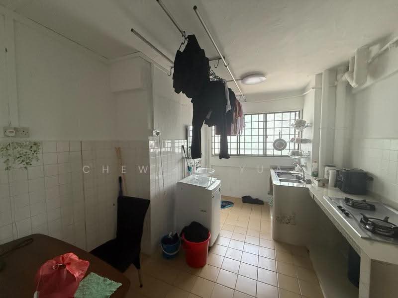 406 Tampines Street 41, 406 Tampines Street 41, Pasir Ris / Tampines, Room Rental, 200 sqft, HDB Flat For Rent, by Chew Lih Yuan, 500275720 - Kitchen - PropertyGuru.com.sg