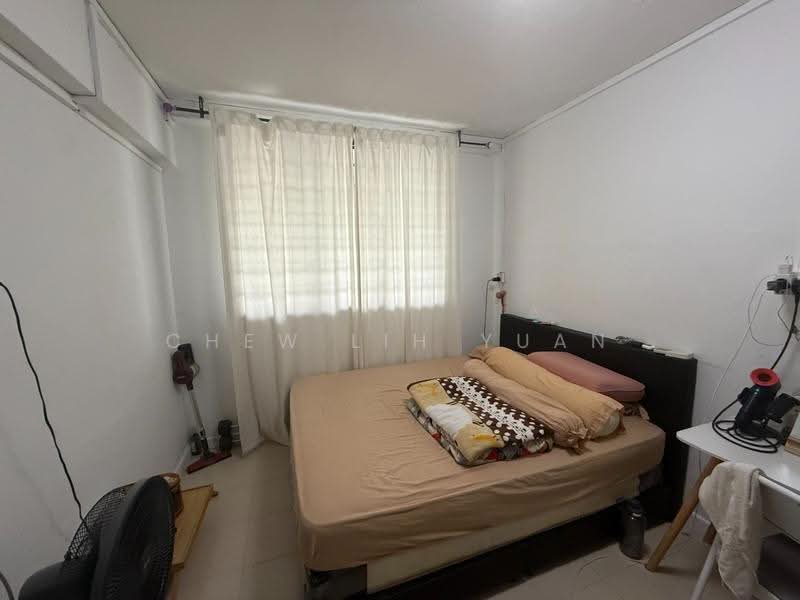 406 Tampines Street 41, 406 Tampines Street 41, Pasir Ris / Tampines, Room Rental, 200 sqft, HDB Flat For Rent, by Chew Lih Yuan, 500275720 - Bedroom - PropertyGuru.com.sg