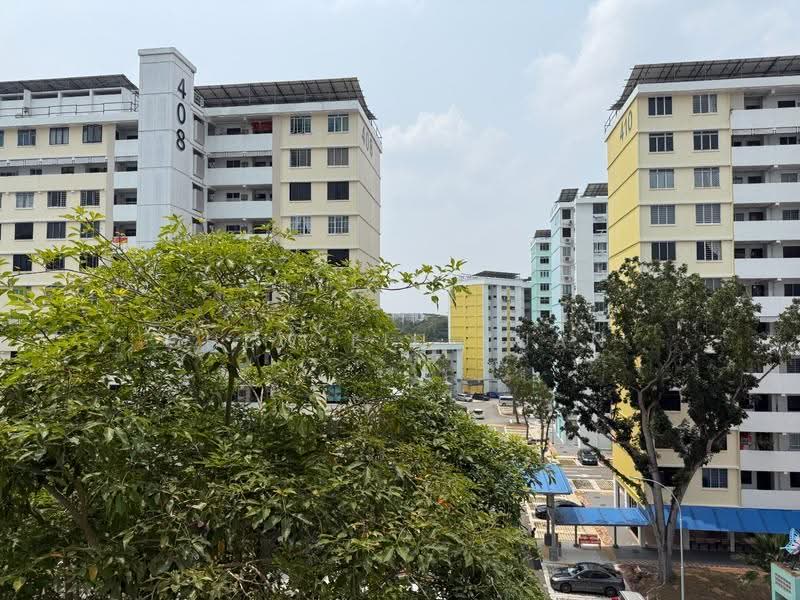 406 Tampines Street 41, 406 Tampines Street 41, Pasir Ris / Tampines, Room Rental, 200 sqft, HDB Flat For Rent, by Chew Lih Yuan, 500275720 - Exterior - PropertyGuru.com.sg