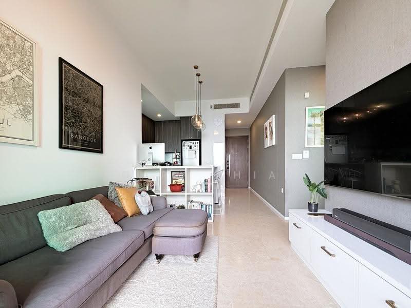 Principal Garden, 93 Prince Charles Crescent, Alexandra / Commonwealth, 2 Bedrooms, 807 sqft, Condominium For Sale, by Gary Chia, 500275721 - Living Room - PropertyGuru.com.sg
