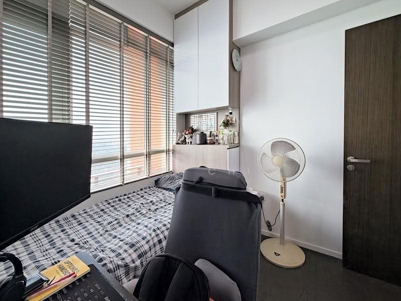 Principal Garden, 93 Prince Charles Crescent, Alexandra / Commonwealth, 2 Bedrooms, 807 sqft, Condominium For Sale, by Gary Chia, 500275721 - Bedroom - PropertyGuru.com.sg