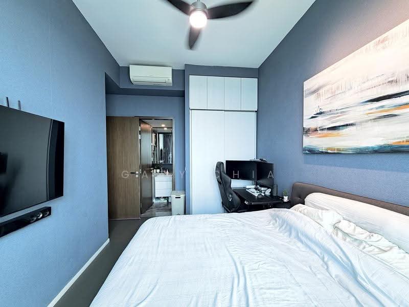 Principal Garden, 93 Prince Charles Crescent, Alexandra / Commonwealth, 2 Bedrooms, 807 sqft, Condominium For Sale, by Gary Chia, 500275721 - Bedroom - PropertyGuru.com.sg