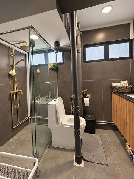 9 Holland Avenue, 9 Holland Avenue, Tanglin / Holland / Bukit Timah, Room Rental, 120 sqft, HDB Flat For Rent, by Shahnaz Farisha, 500275728 - Bathroom - PropertyGuru.com.sg