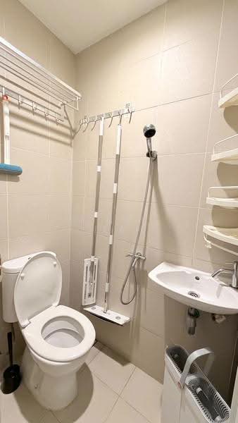 WaterScape @ Cavenagh, 65 Cavenagh Road, Orchard / River Valley, 3 Bedrooms, 1,300 sqft, Condominium For Rent, by Connie Seah, 500275735 - PropertyGuru.com.sg