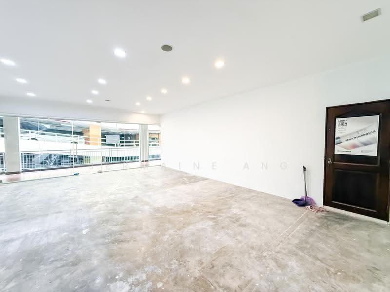 Hong Lim Complex, 531 Upper Cross Street, Boat Quay / Raffles Place / Marina, 612 sqft, Other Retail For Rent, by Jermaine Ang, 500275739 - Interior - CommercialGuru.com.sg