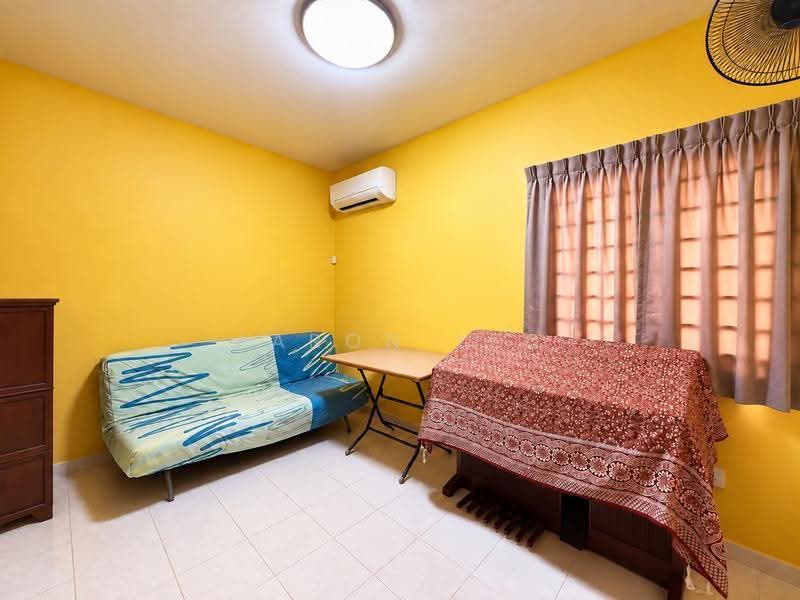 C.H.E.A.P 2 Storey Semi-Detached for Sale D28, Seletar Hills Estate, Gerald Mugliston Estate, Seletar / Yio Chu Kang, 5 Bedrooms, 2,500 sqft, Semi-Detached House For Sale, by Aaron Yeo, 500275744 - Granny Room - PropertyGuru.com.sg