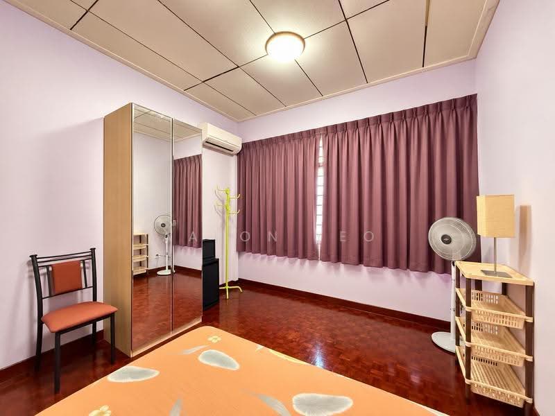 C.H.E.A.P 2 Storey Semi-Detached for Sale D28, Seletar Hills Estate, Gerald Mugliston Estate, Seletar / Yio Chu Kang, 5 Bedrooms, 2,500 sqft, Semi-Detached House For Sale, by Aaron Yeo, 500275744 - Bedroom - PropertyGuru.com.sg