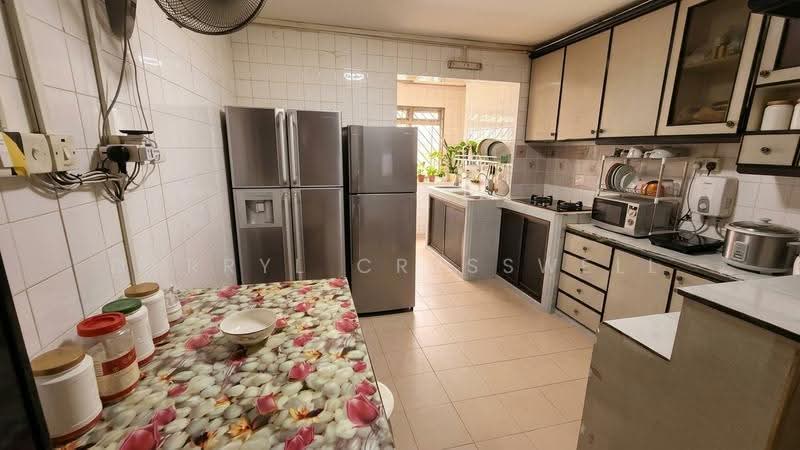 419 Hougang Avenue 8, 419 Hougang Avenue 8, Hougang / Punggol / Sengkang, 3 Bedrooms, 1,162 sqft, HDB Flat For Sale, by Darryl Cresswell, 500275746 - Kitchen - PropertyGuru.com.sg